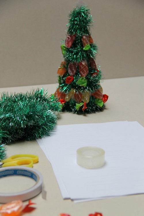 Taller de árbol navideño de caramelos - 4