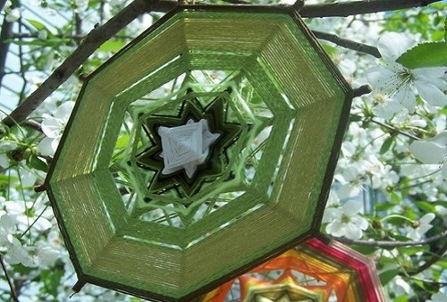 Taller móvil de tejido de mandalas