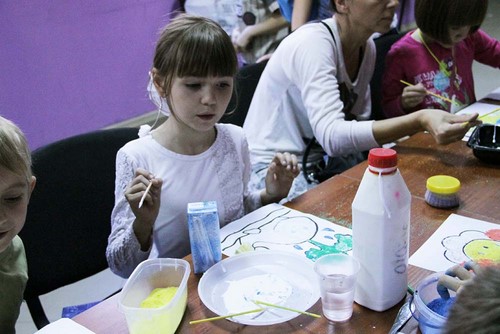 Taller de dibujo con arena de colores - 3