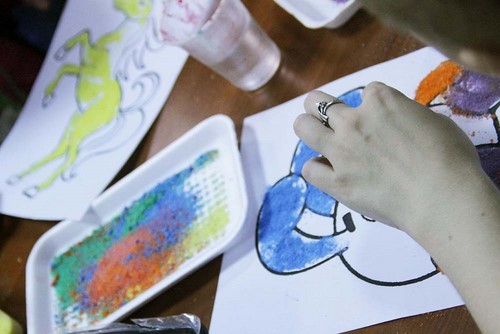 Taller de dibujo con arena de colores - 6
