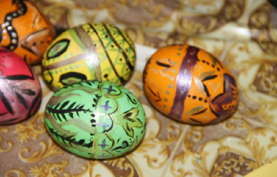 Taller de pintura de huevos de Pascua